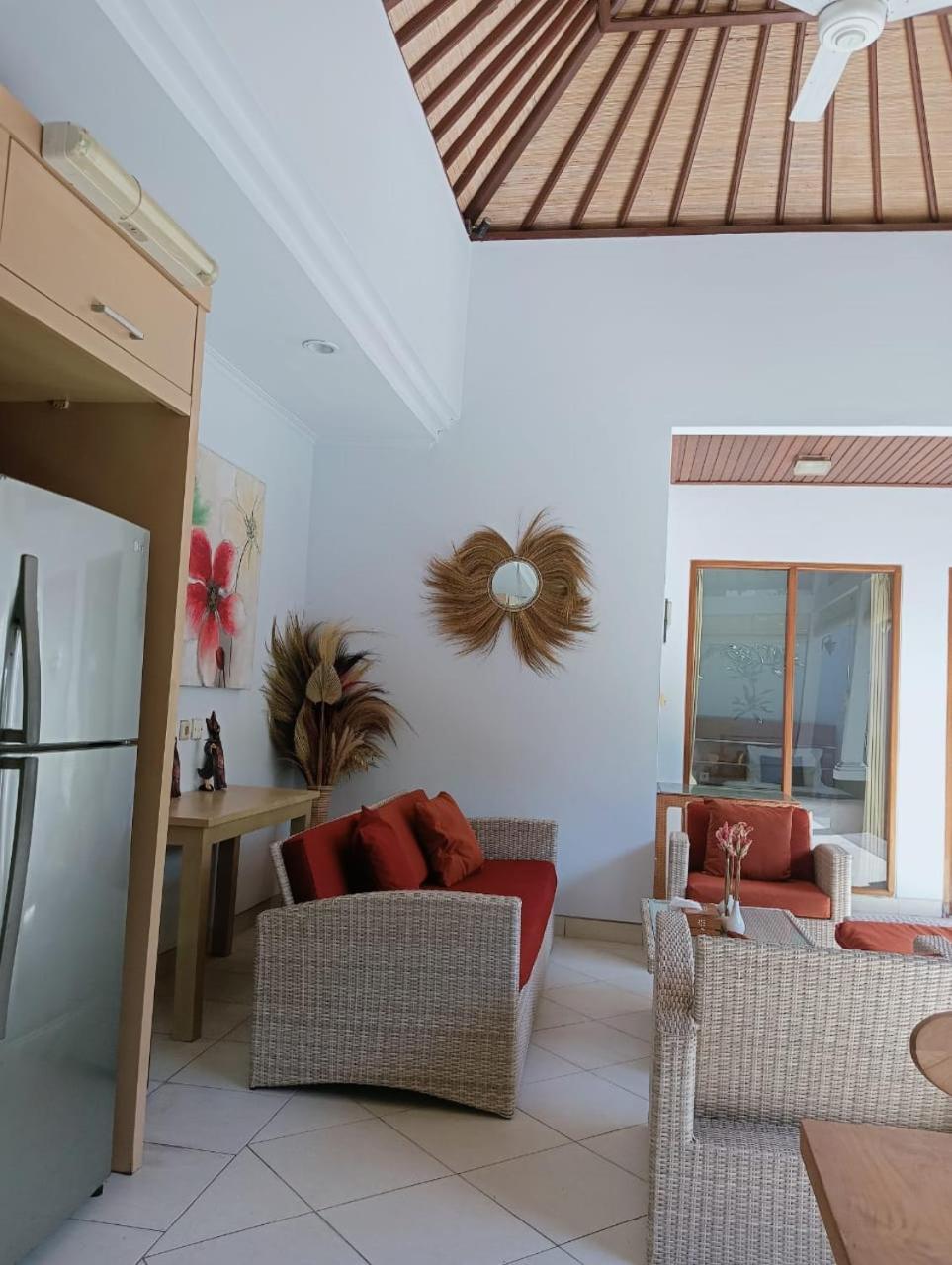 Glisten Up Villa Beach Side Sanur! Luaran gambar