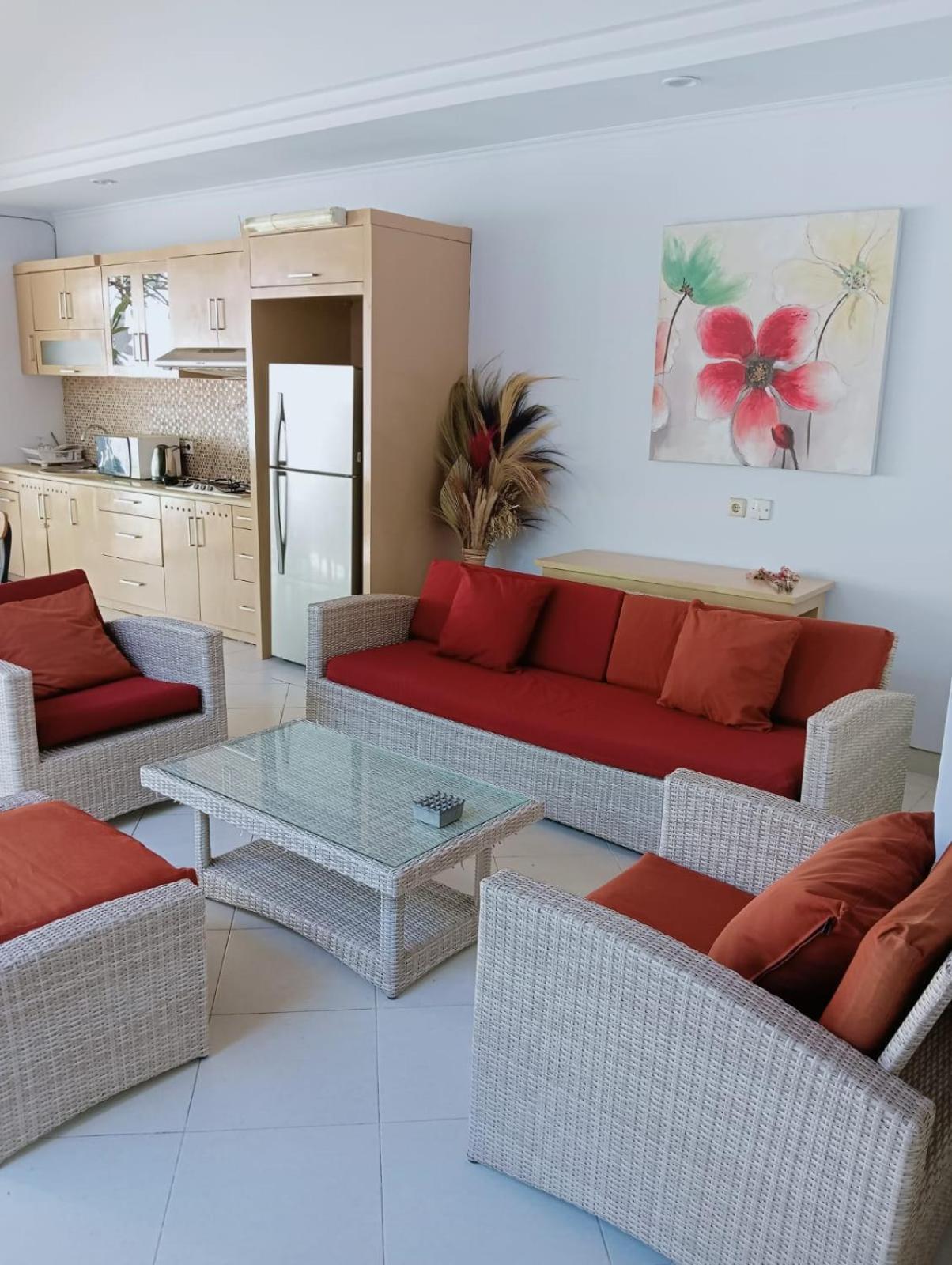 Glisten Up Villa Beach Side Sanur! Luaran gambar